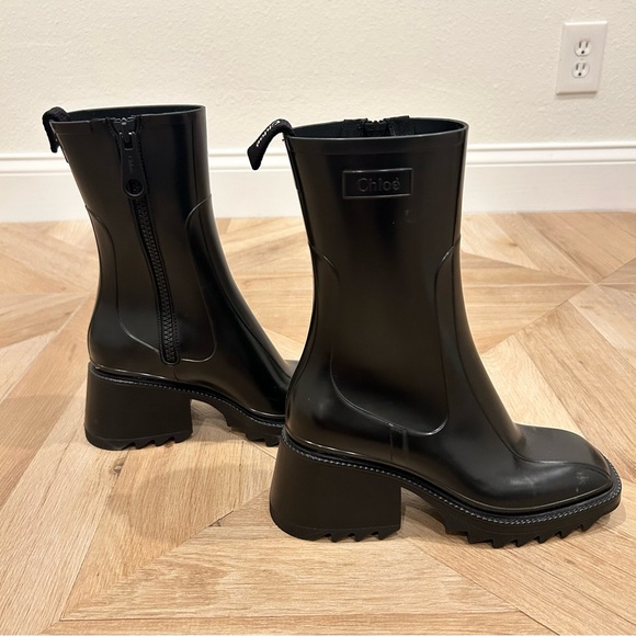 LIKE NEW! Chloe Betty black rubber platform rain boots size 39/9 - Picture 9 of 13